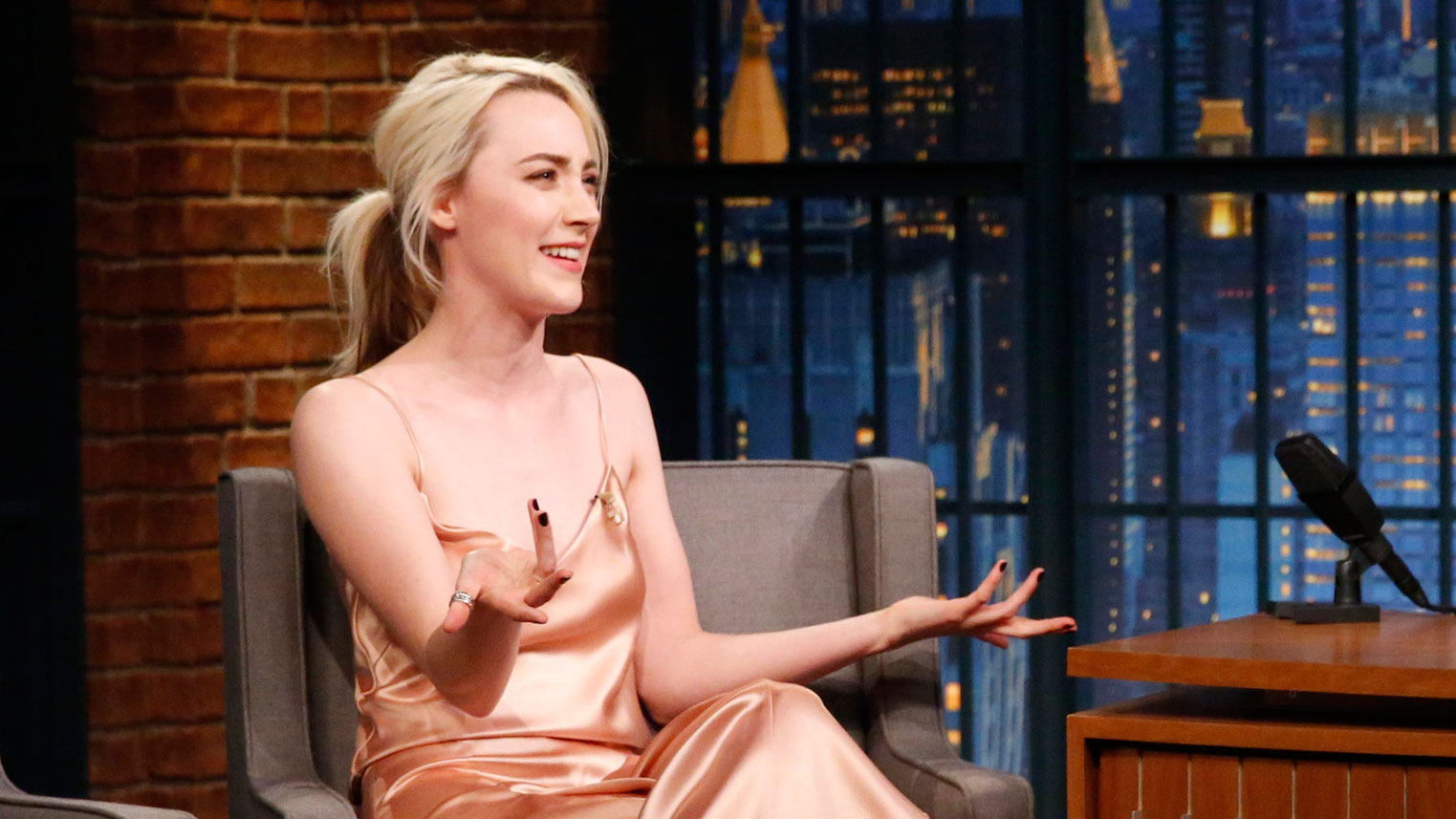 Watch Late Night With Seth Meyers Interview Saoirse Ronan Had To Drink Before Watching Lady 