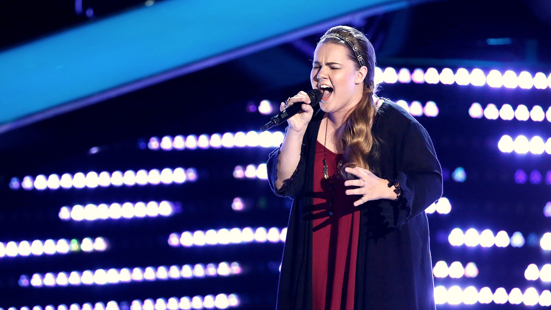 Watch The Voice Sneak Peek: Shelby Brown: 