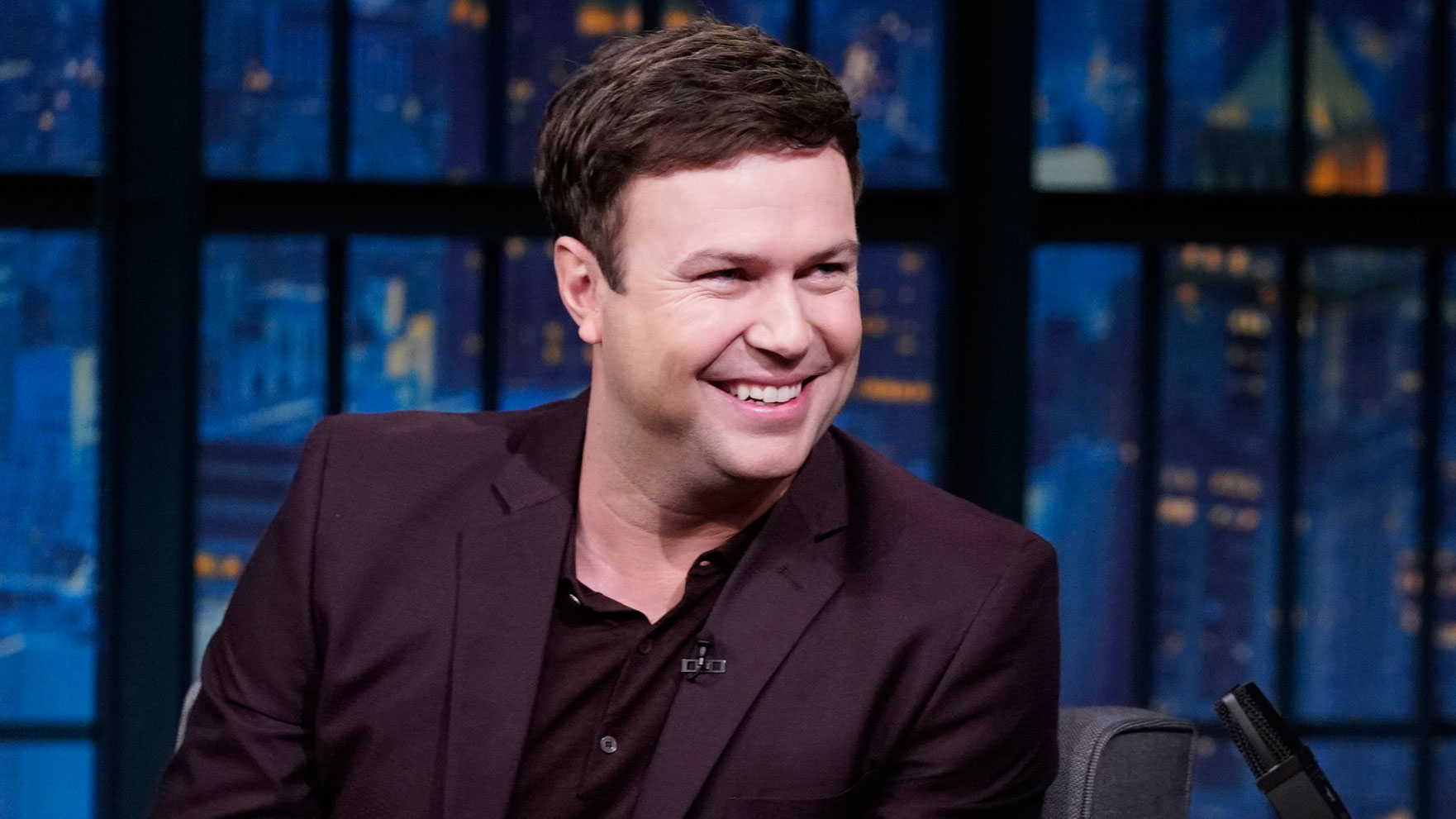 Watch Late Night With Seth Meyers Interview Taran Killam S Doppelgänger Is The First Woman In