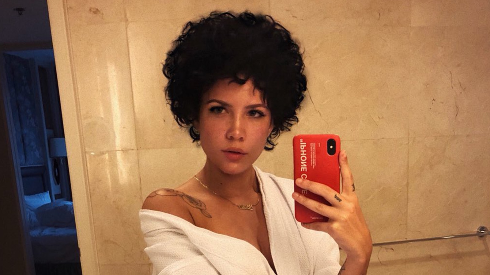 Watch Access Hollywood Interview: Halsey Shows Off Her Natural Hair In ...