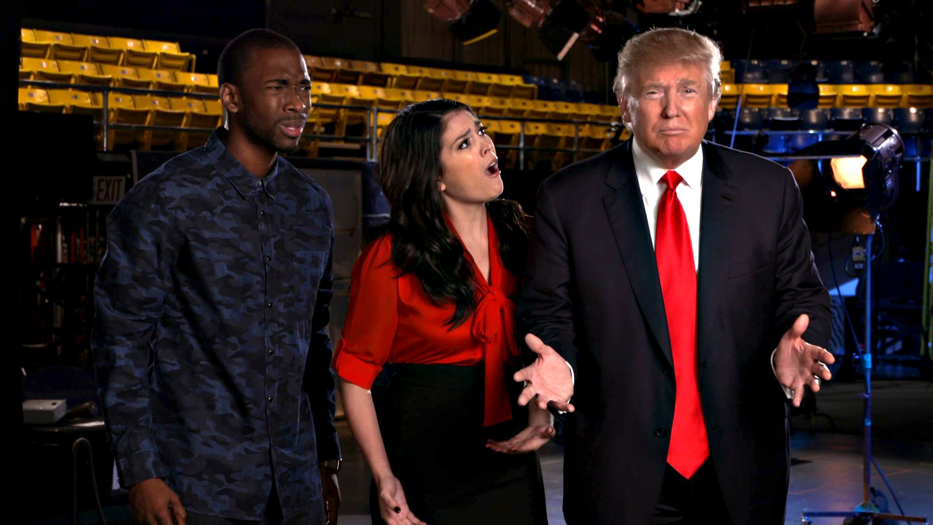 Watch Saturday Night Live Current Preview Host Donald Trump Shops