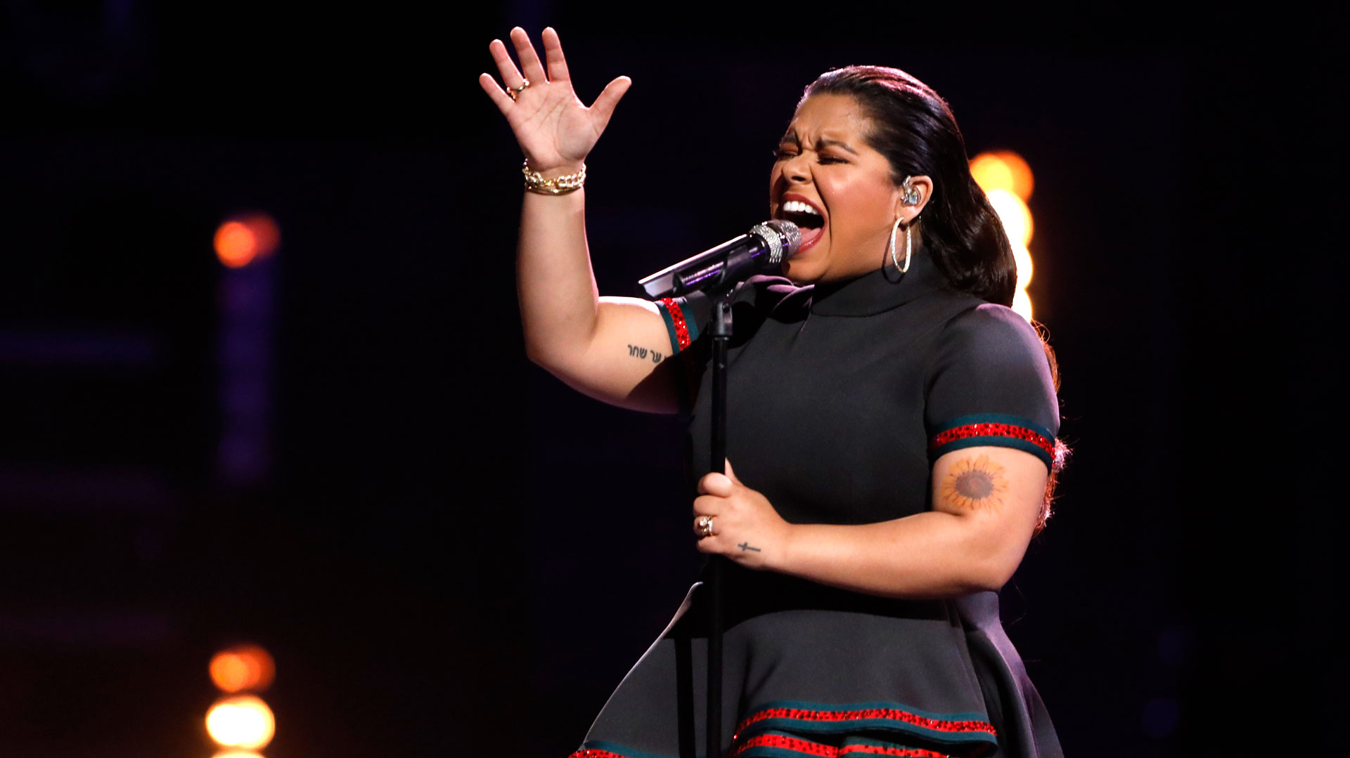 Watch The Voice Highlight Brooke Simpson "Faithfully"