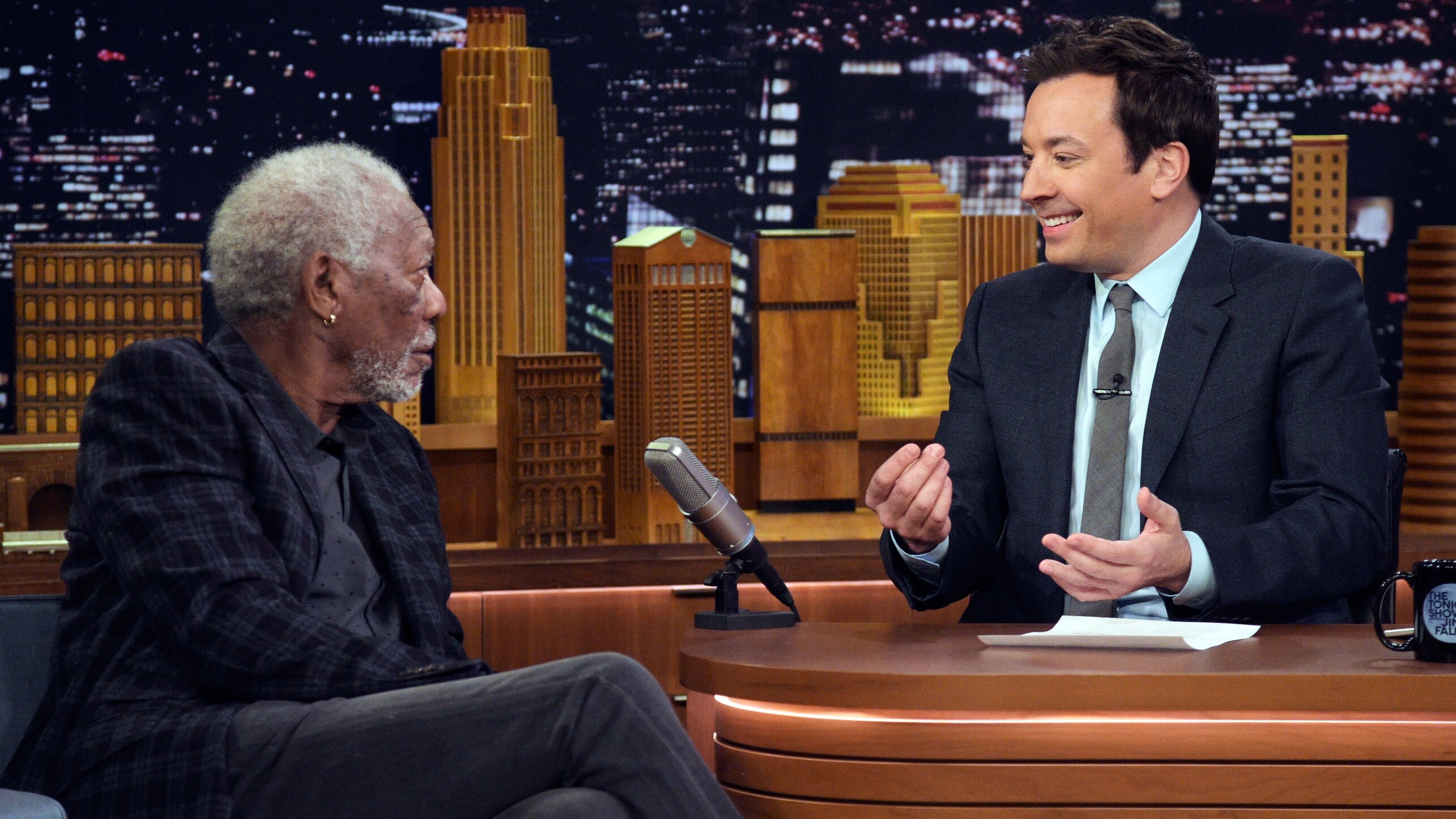 Morgan Freeman Snores During Jimmy's Driving Miss Daisy Story