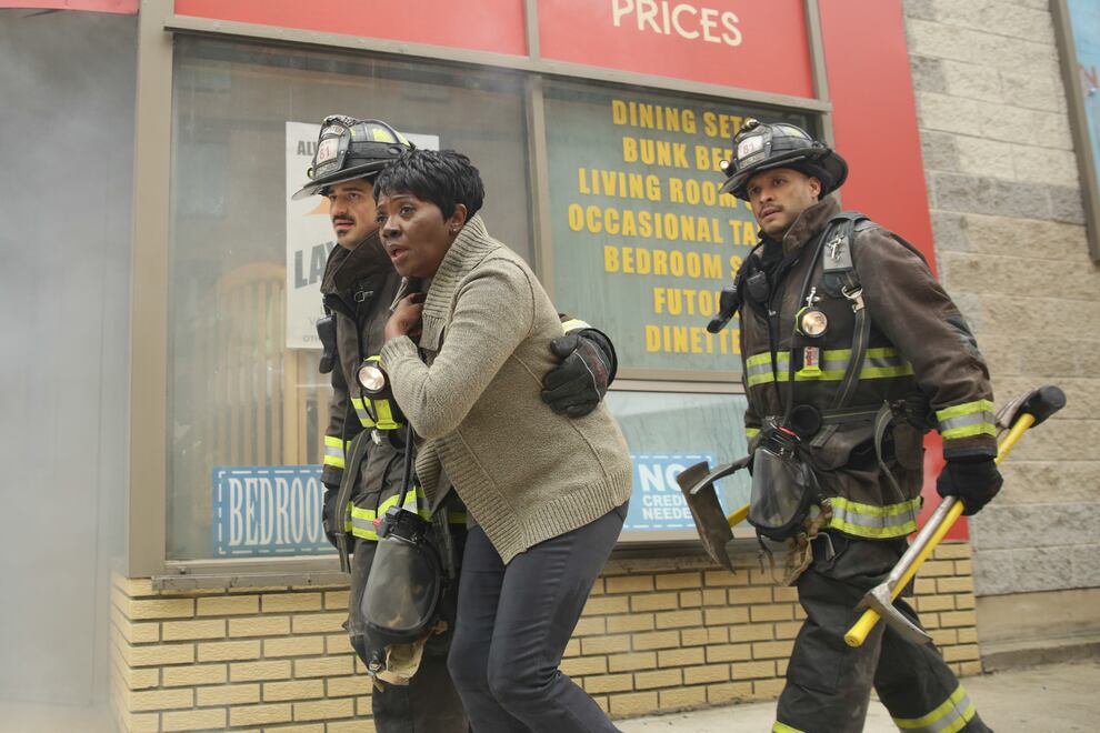 Chicago Fire Arrest in Transit Photo 2077711