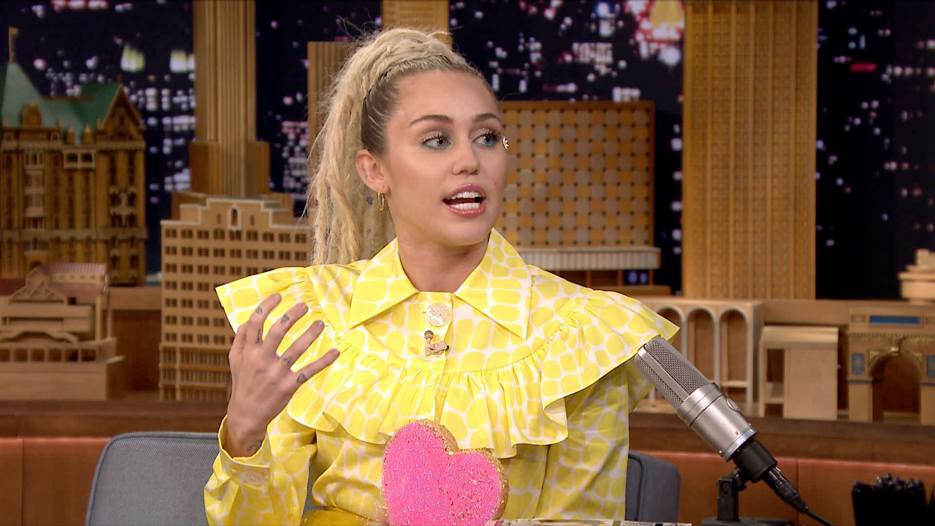 Watch The Tonight Show Starring Jimmy Fallon Interview Miley Cyrus