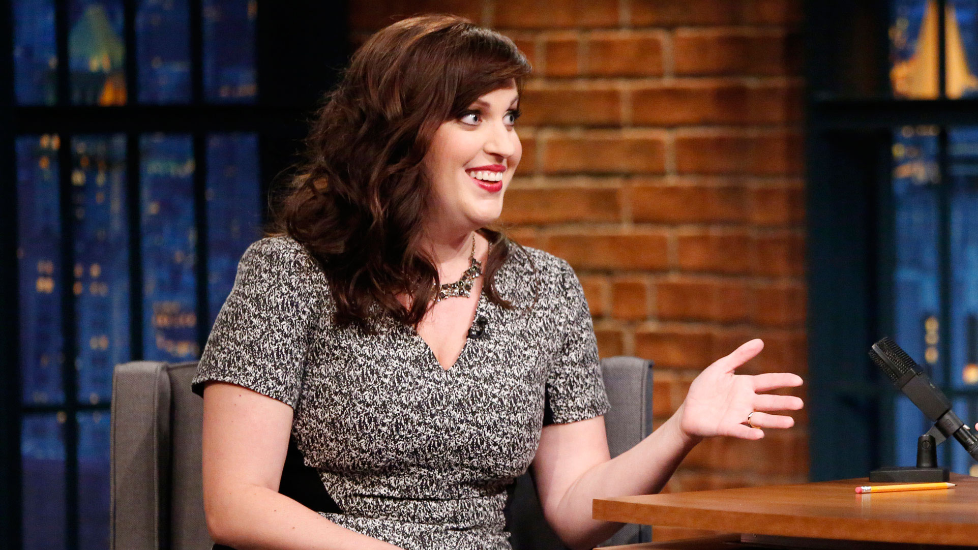 Watch Late Night with Seth Meyers interview 'Allison Tolman and David ...