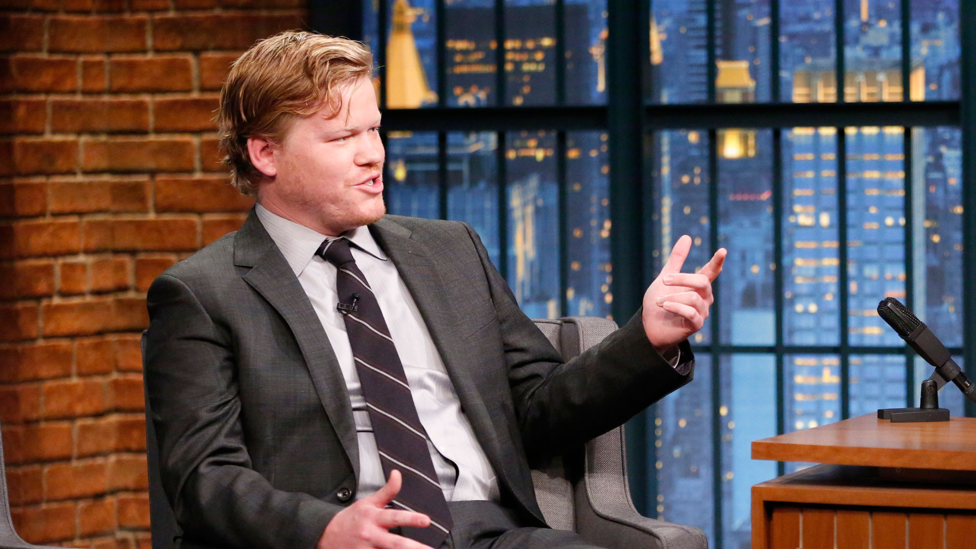 Watch Late Night with Seth Meyers Interview Jesse Plemons on the