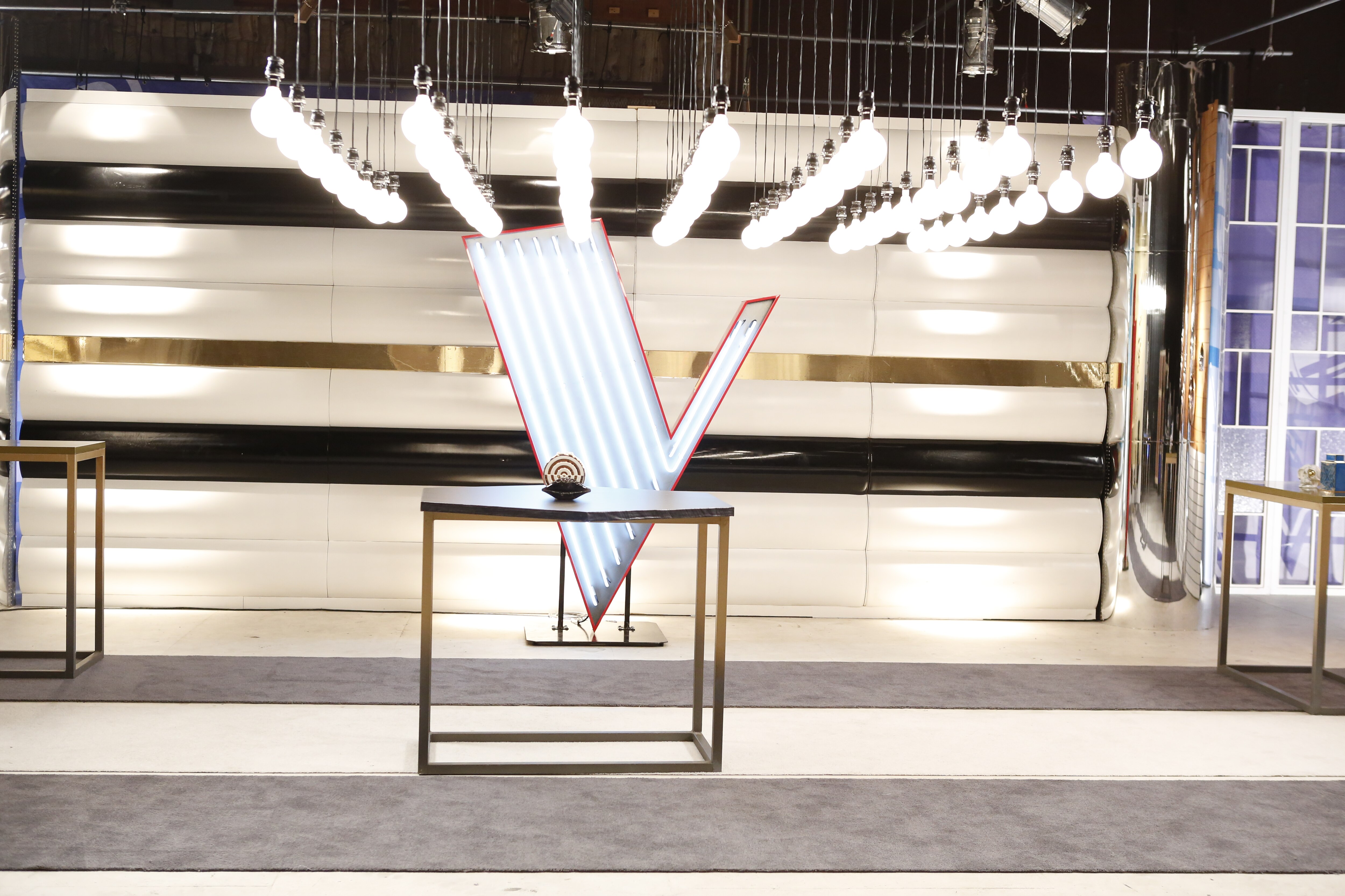 The Voice Behind the Scenes The Blind Auditions, Part 3 Photo 2251776