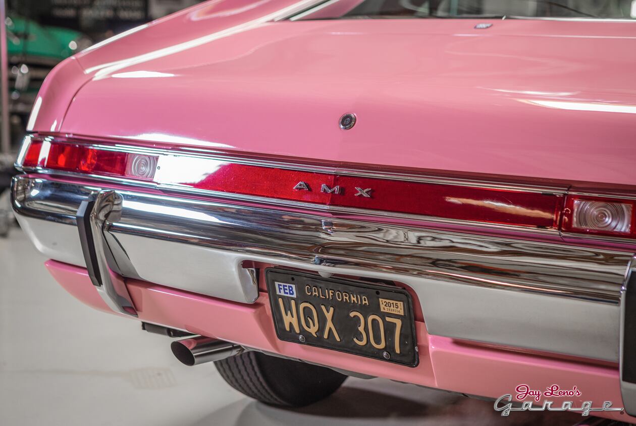 File:1968 AMC AMX Playmate of the Year Pink at 2015 AMO 