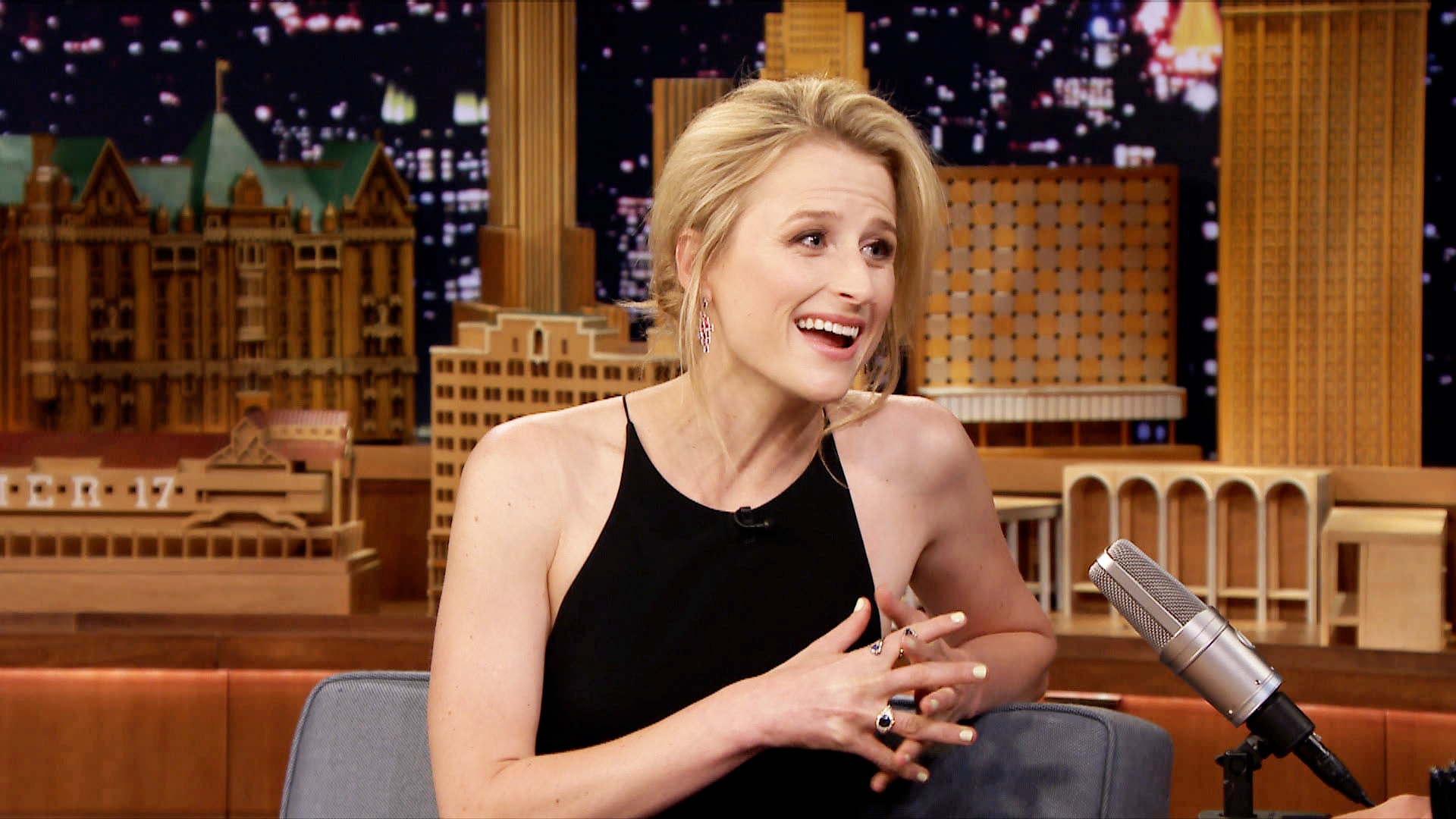 Watch The Tonight Show Starring Jimmy Fallon Interview: Mamie Gummer