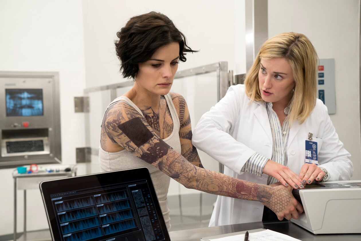 Blindspot Photos from the Pilot Photo 2484891