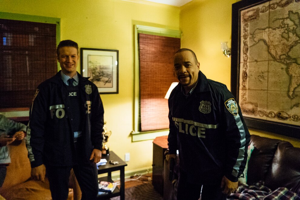 Law & Order Special Victims Unit Behind the Scenes of "Catfishing