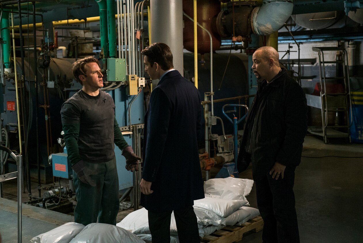 Law & Order Special Victims Unit Photos from "Catfishing Teacher