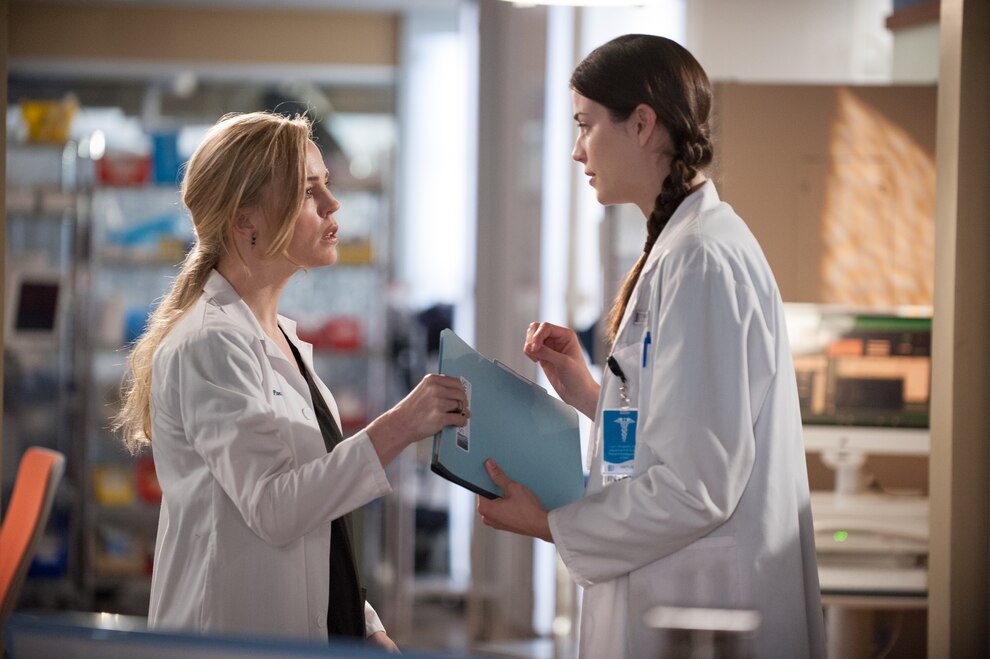 Heartbeat Sneak Peek What Happens in Vegas...Happens Photo 2861381