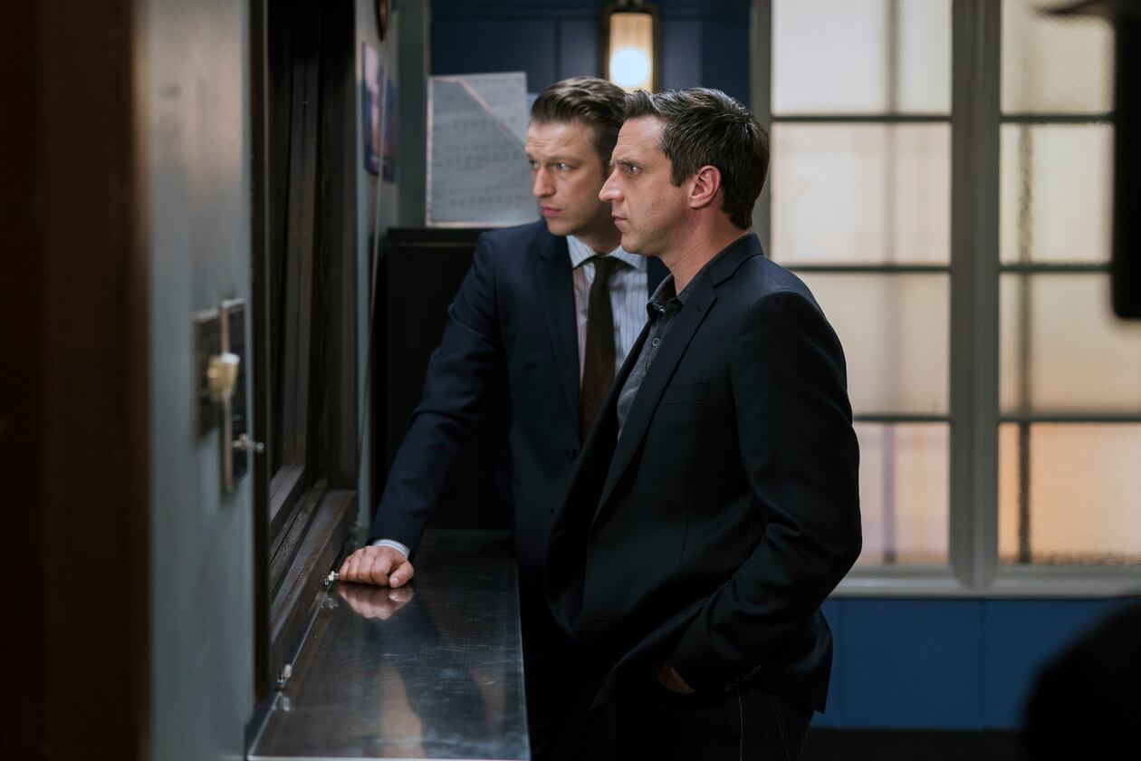 Law And Order Organized Crime Trailer Episode 5 : 'Law & Order: Organized Crime': Christopher Meloni, Dick ... - Watch an inferior product (season 1, episode 5) of law & order: