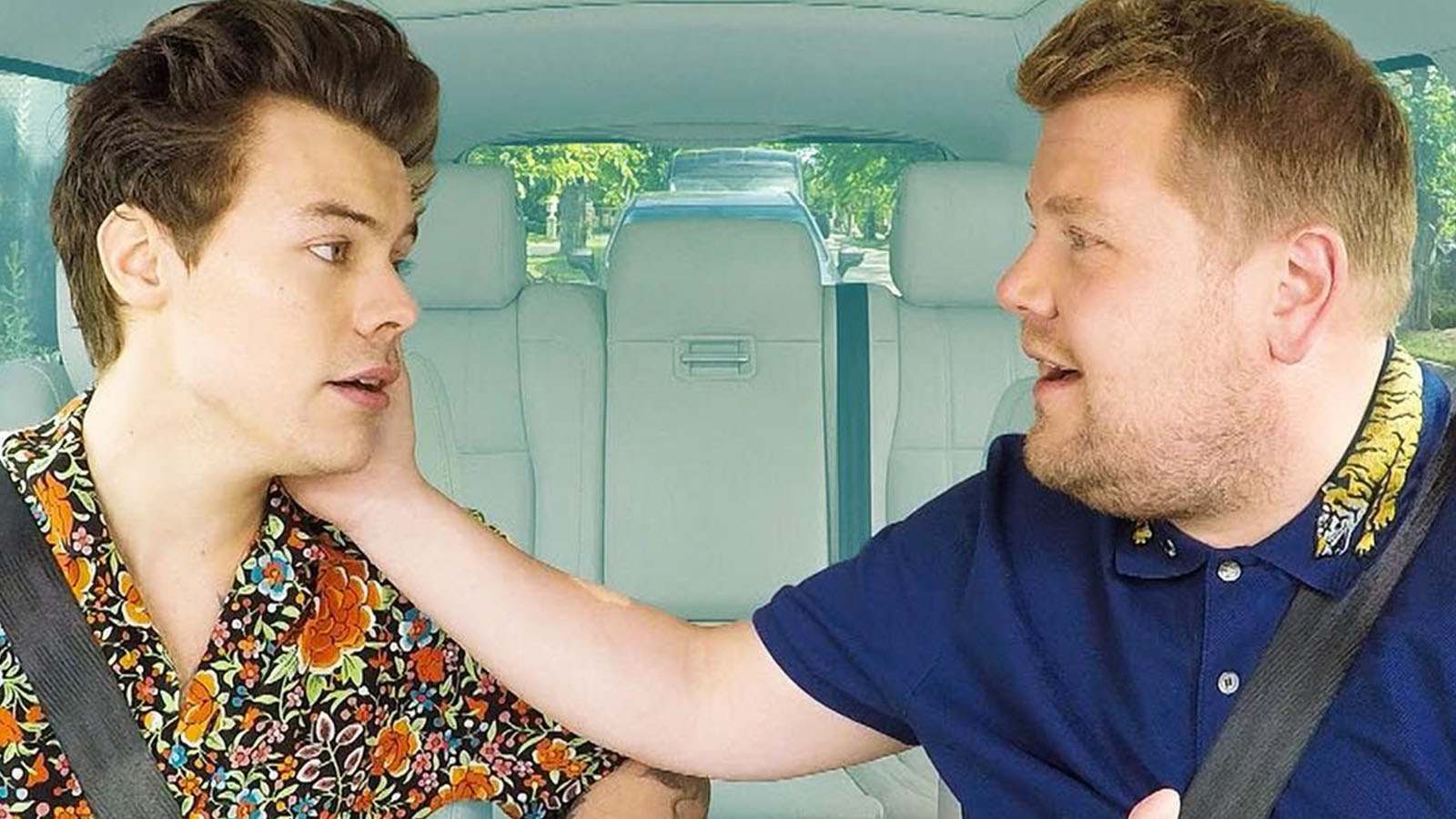 Watch Access Hollywood Interview Harry Styles And James Cordens Carpool Karaoke Kiss 