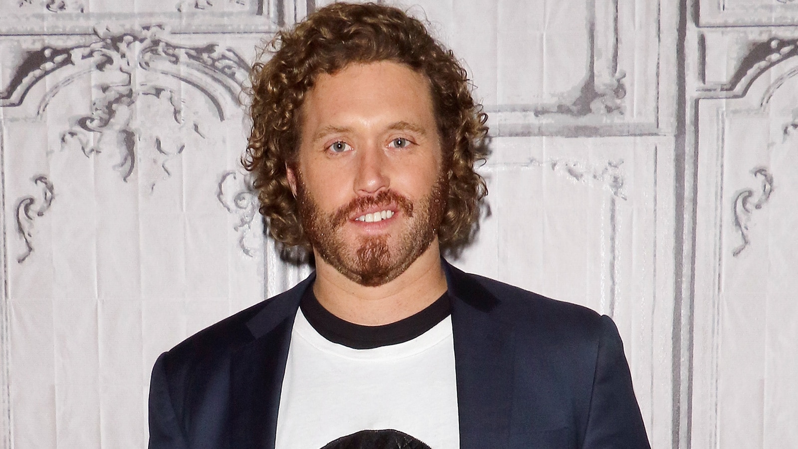 Watch Access Hollywood Interview Comedian Tj Miller Denies Sexual 