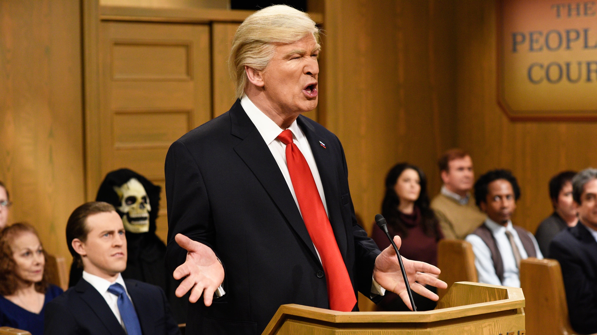 Watch Saturday Night Live Highlight: Trump People s Court NBC com