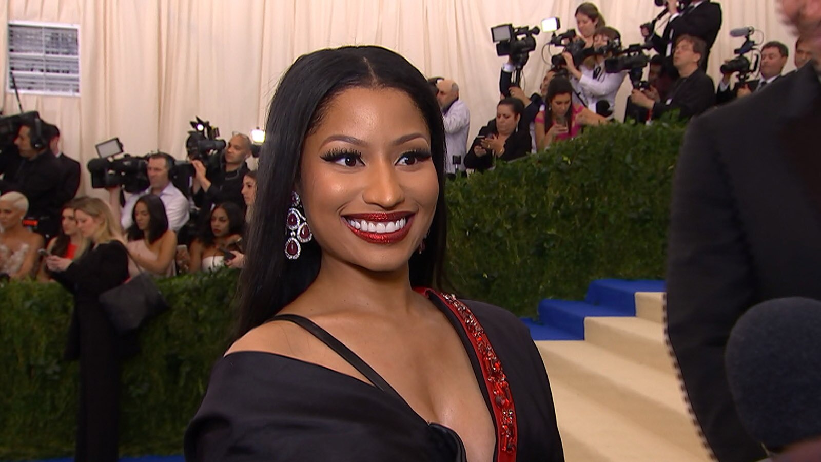 Watch Access Hollywood Interview: Nicki Minaj Talks Met Gala & Her New