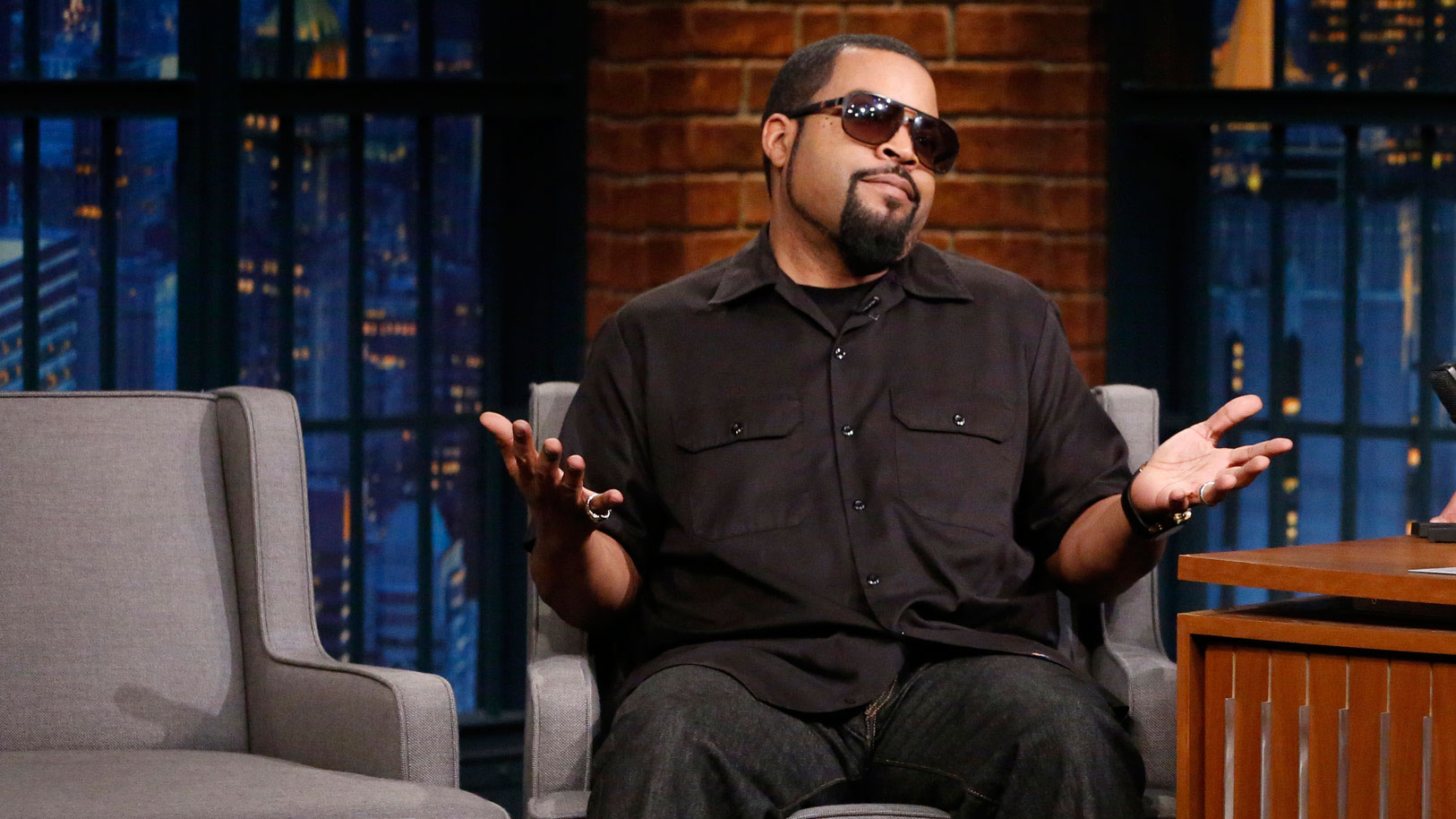rør cement elskerinde Watch Late Night with Seth Meyers Interview: Ice Cube Doesn't Regret "No  Vaseline" Diss 25 Years After Death Certificate - NBC.com