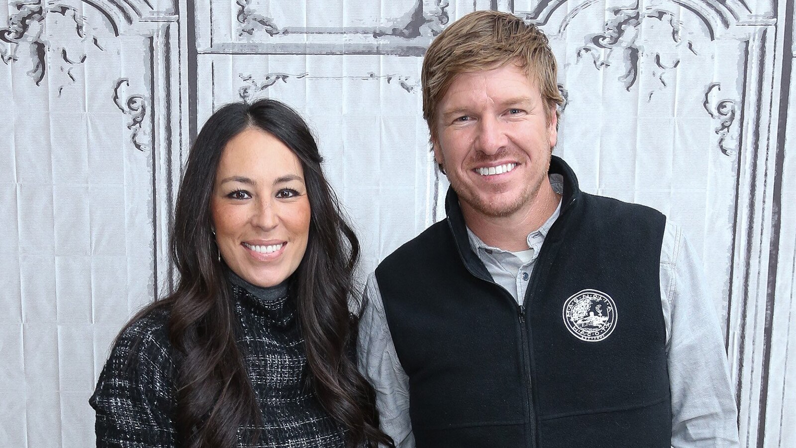 Watch Access Hollywood Interview Fixer Upper s Chip Joanna Gaines 