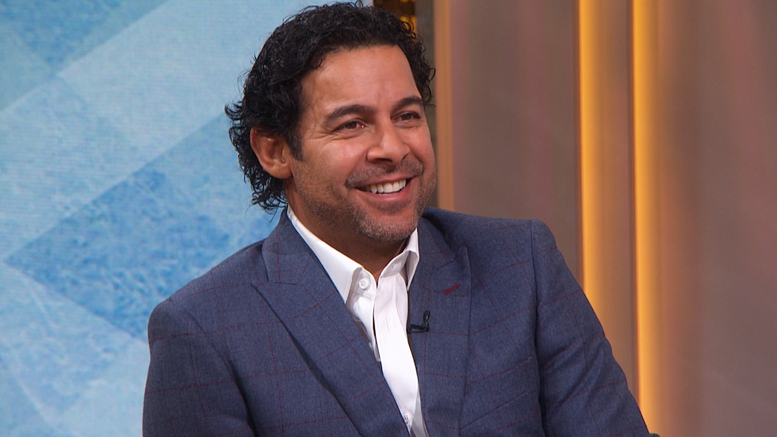 Watch Access Hollywood Interview 'This Is Us' Jon Huertas Teases