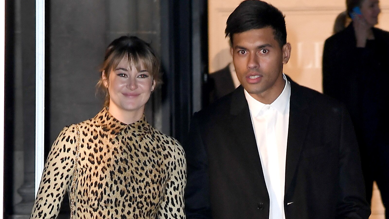 Watch Access Hollywood Interview: Shailene Woodley Shares Sweet Pic Of Her Kissing Ben Volavola ...