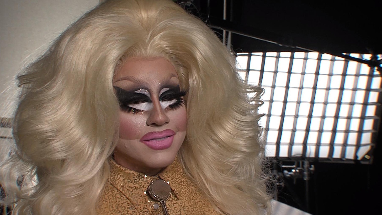 Watch Access Hollywood Interview Trixie Mattel Spills All The Tea On 8568