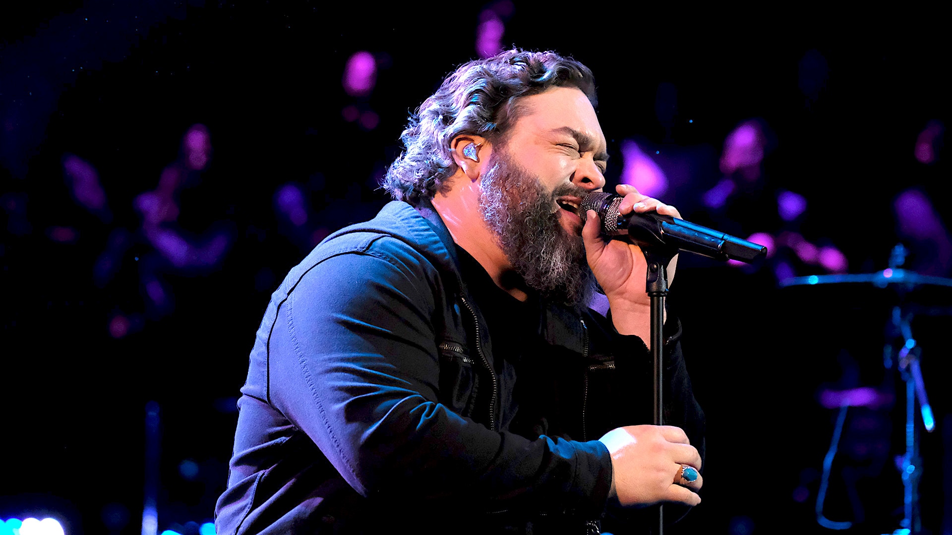 Watch The Voice Highlight Dave Fenley "Use Me"