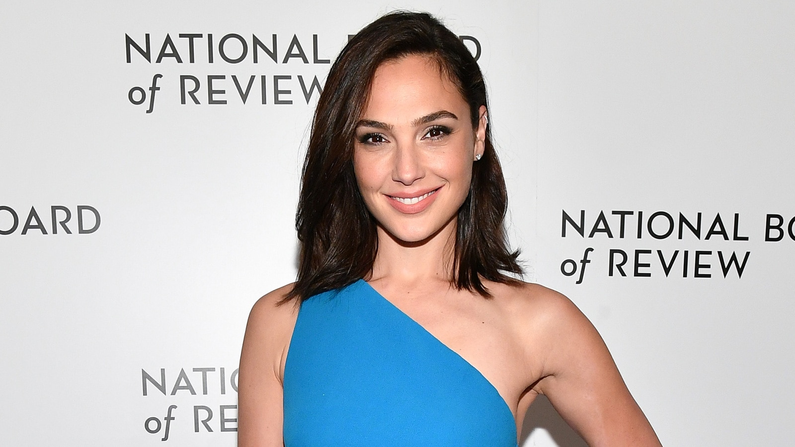 Watch Access Hollywood Interview Gal Gadot Will Voice Herself In An