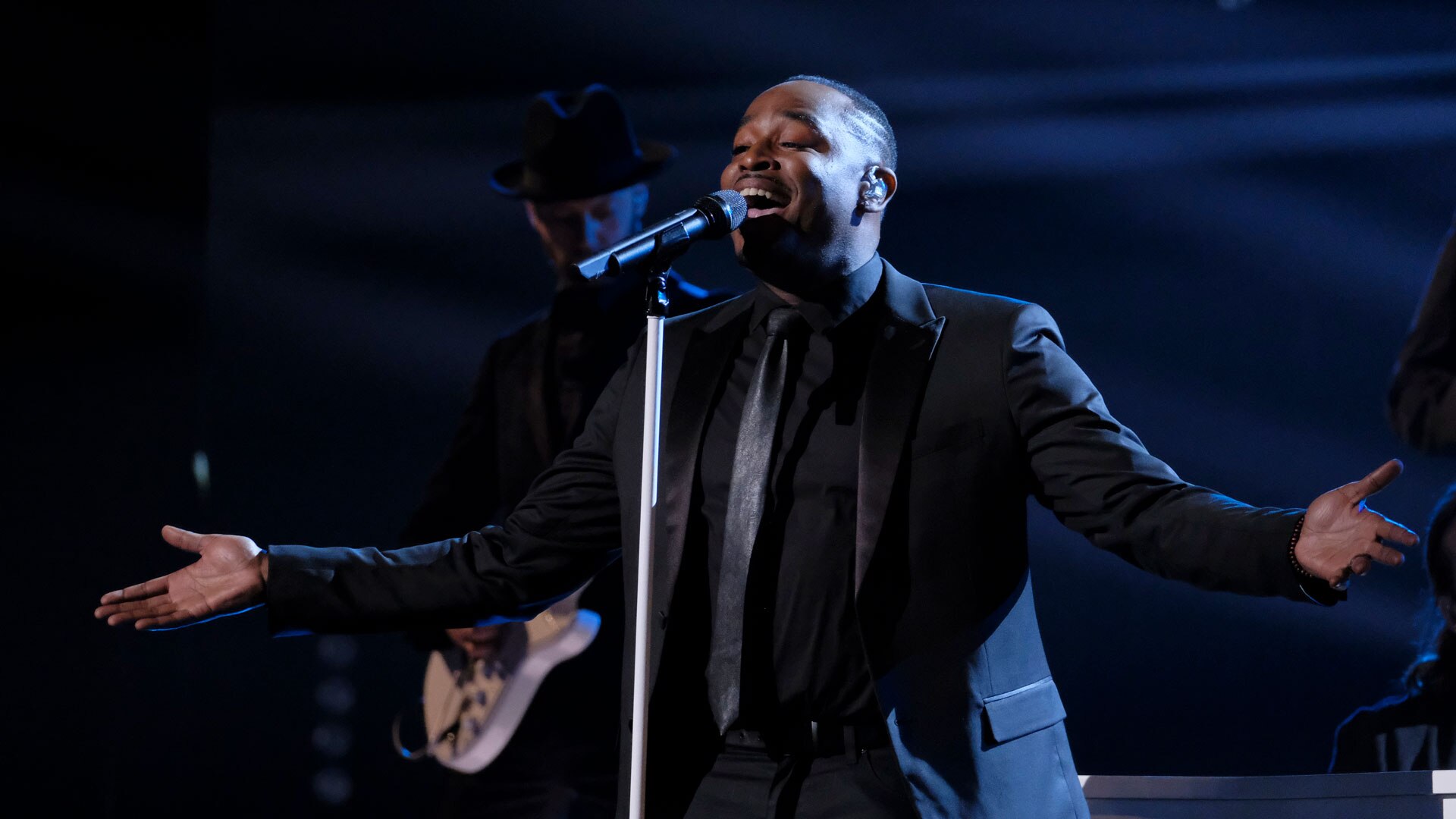 Watch The Voice Highlight: Rayshun LaMarr: 