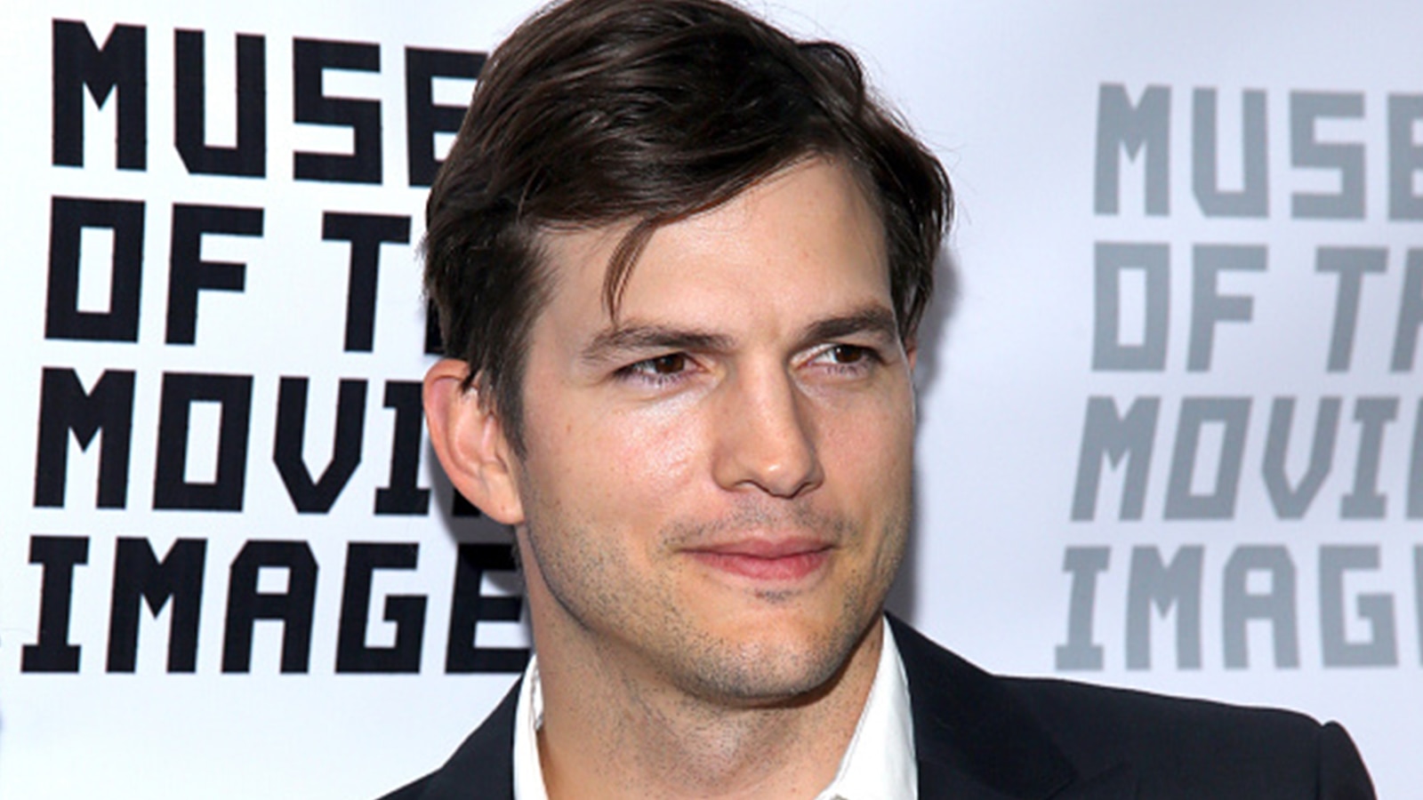 Watch Access Hollywood Interview: Ashton Kutcher Admits He ...