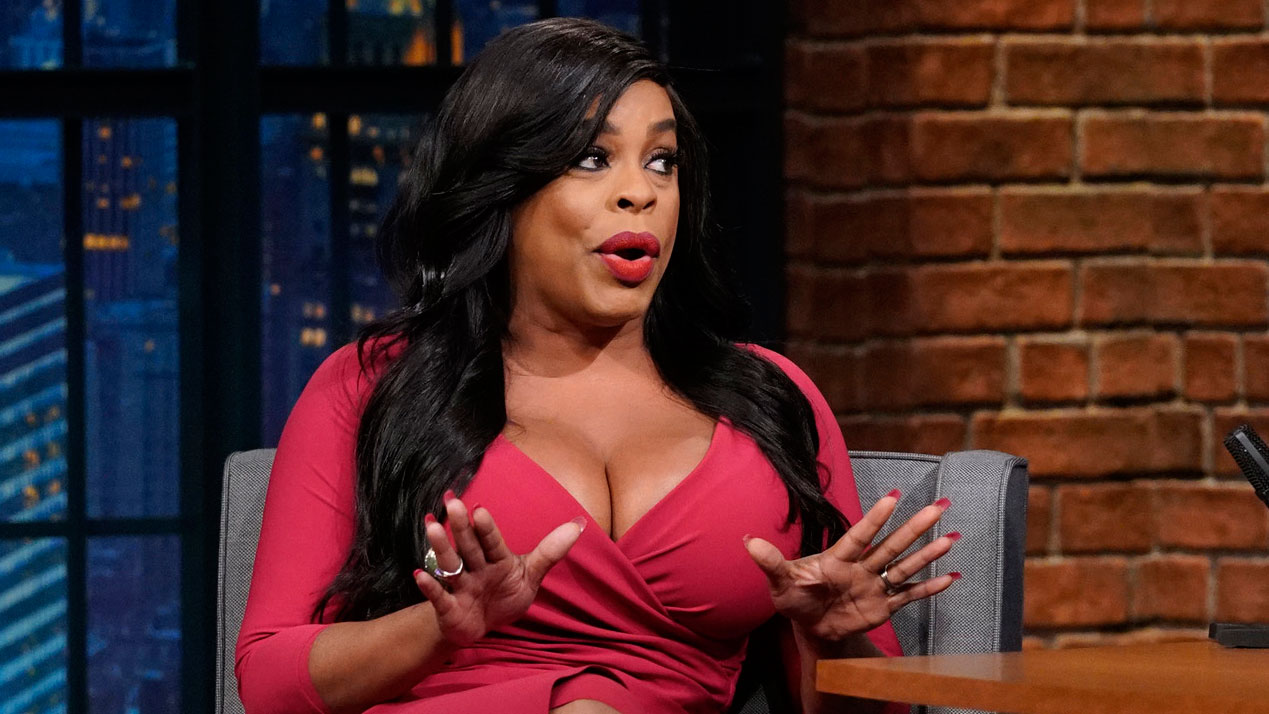 Watch Late Night with Seth Meyers interview 'Niecy Nash Studied at...