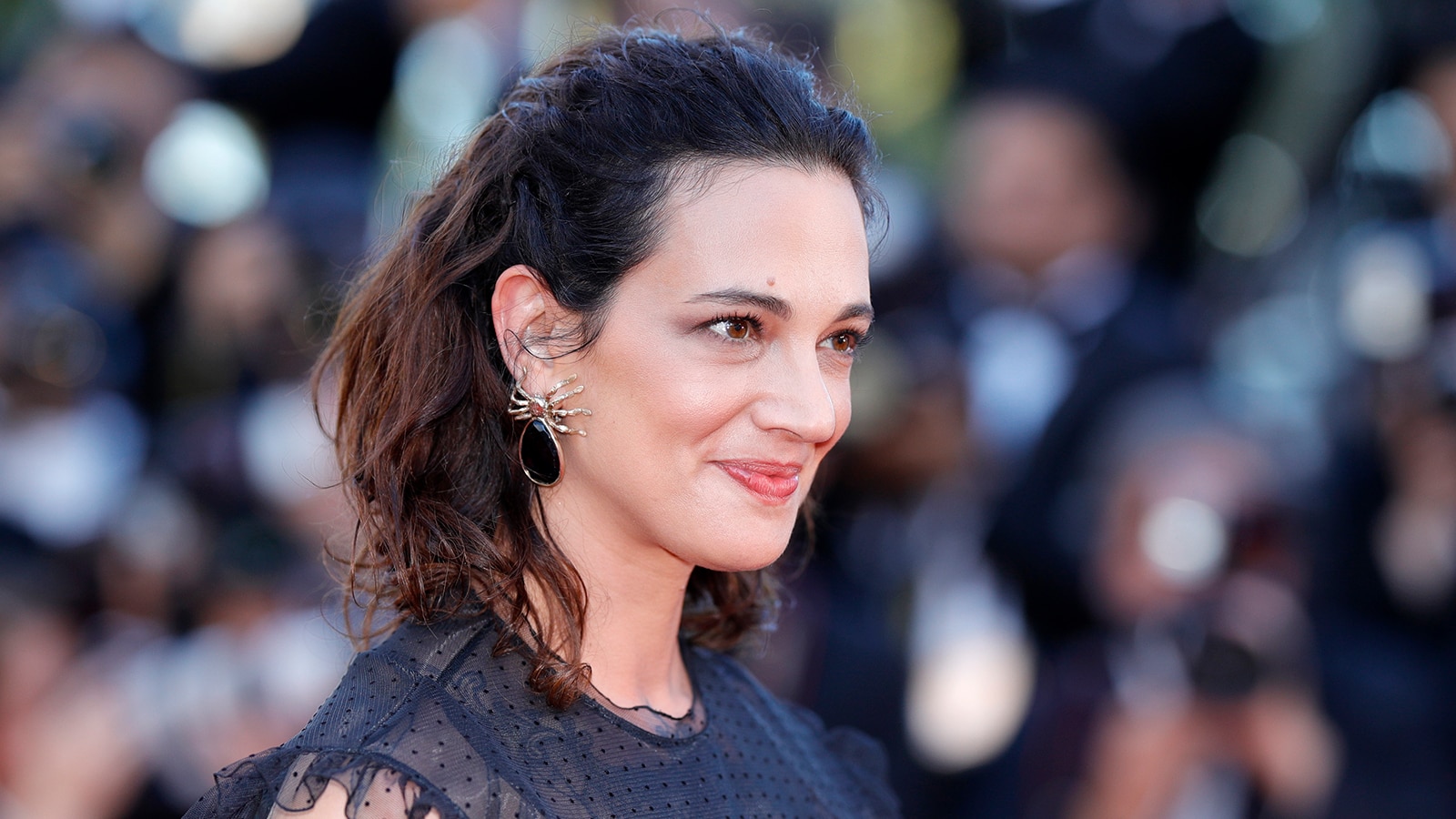 Watch Access Hollywood Interview Asia Argento Denies Sexual Assault Claims And Admits Anthony