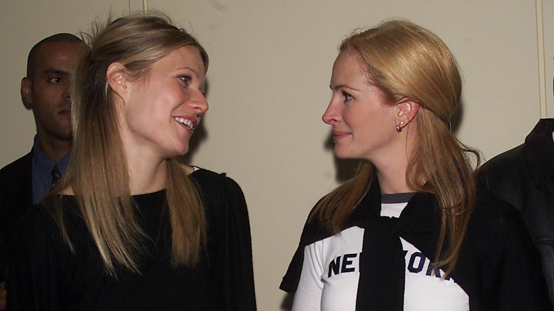 Watch Access Hollywood Interview Julia Roberts And Gwyneth Paltrow Look