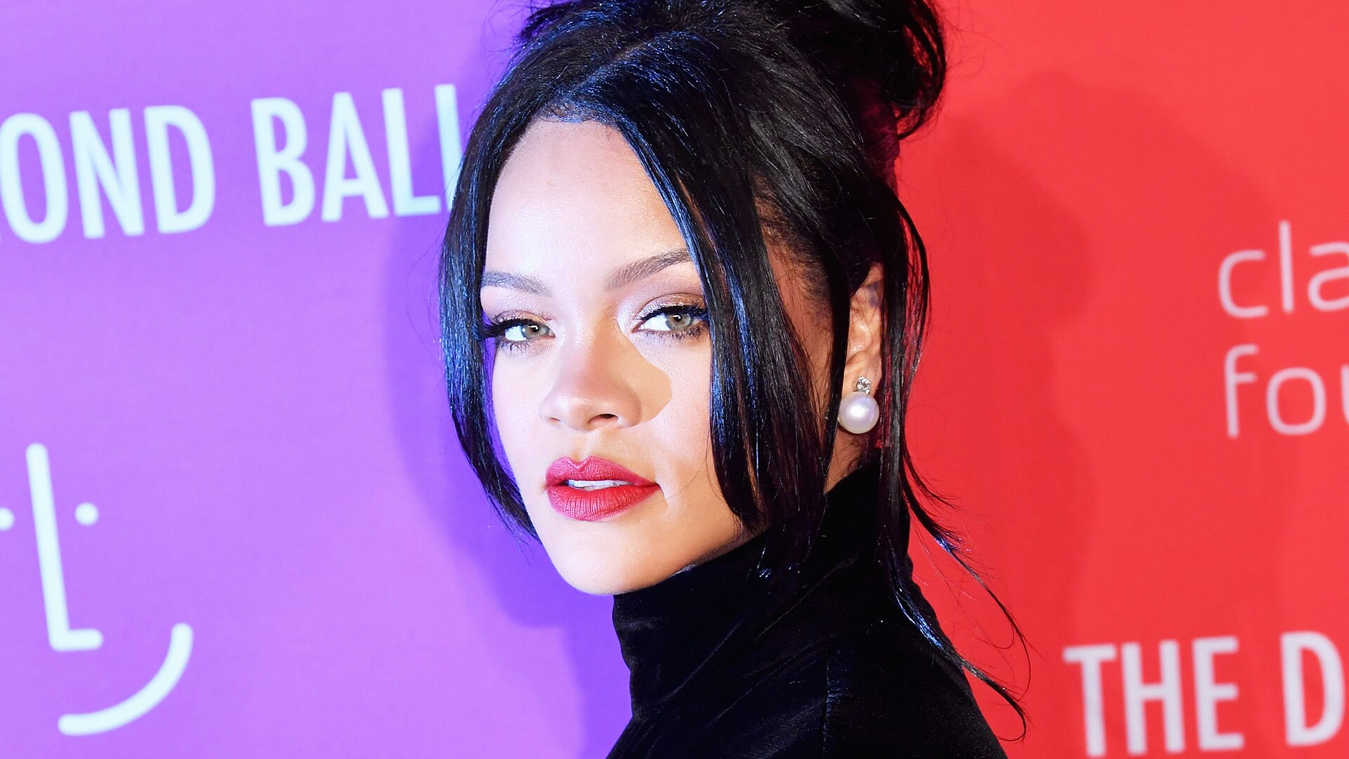 Watch Access Hollywood Interview Why Rihanna Turned Down The Super