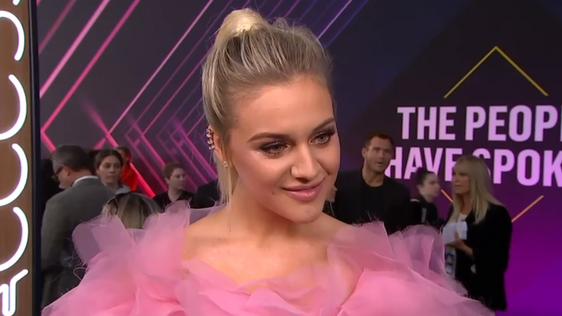 Watch Access Hollywood Interview Kelsea Ballerini Wants To Do Shots