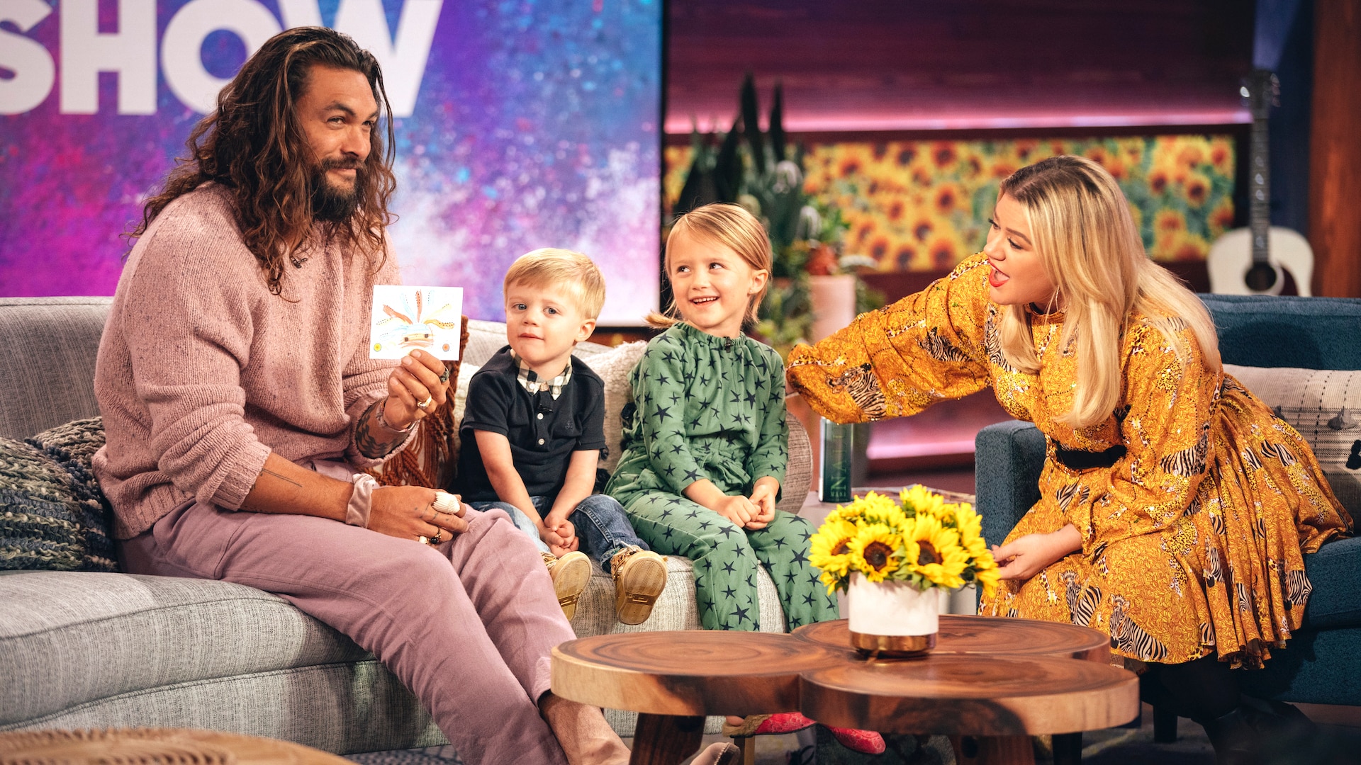 Watch The Kelly Clarkson Show Highlight Kelly�s Kids Ask Watch The Kelly Clarkson Show Highlight Kelly�s Kids Ask