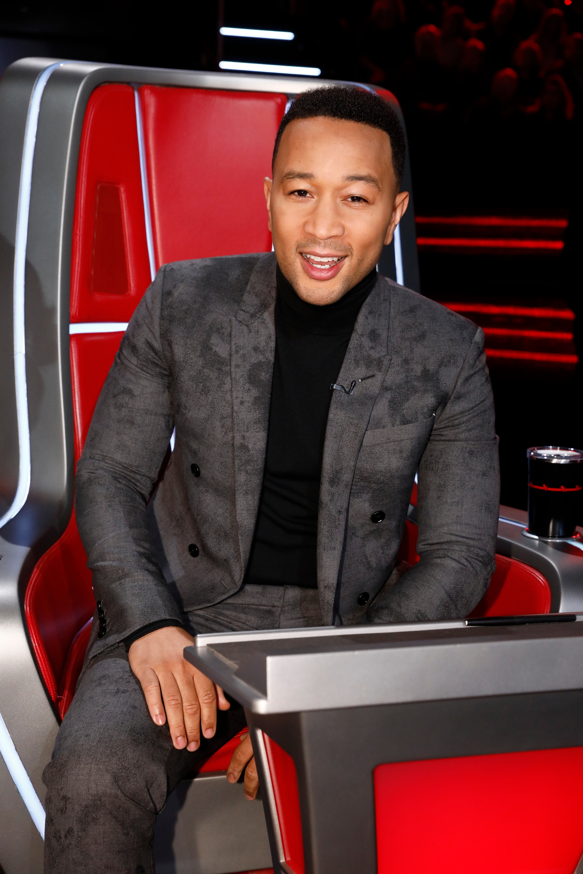 The Voice: Behind the Scenes: Live Top 10 Performances Photo: 3394735