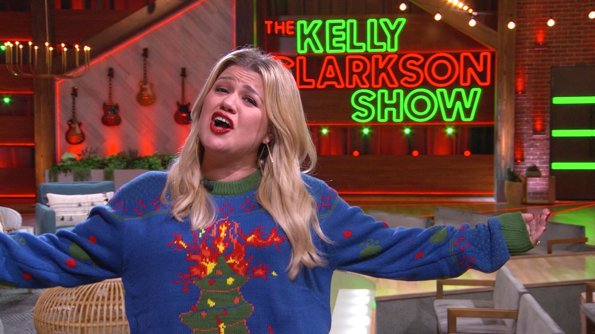 kelly dance staff clarkson challenge kellyclarksonshow