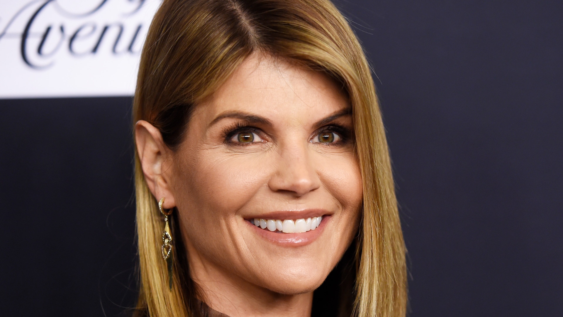 Lori Loughlin Accuses Prosecutors Of Concealing Evidence In College Admissi...