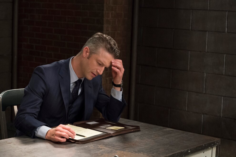 Law And Order Svu Extras Casting 2019 : How to Get Cast on 'Law & Order: Special Victims Unit' / It's almost certain that major characters like benson are coming back, but will sergeant hasim khaldun stick around long enough to develop a real connection with rollins?