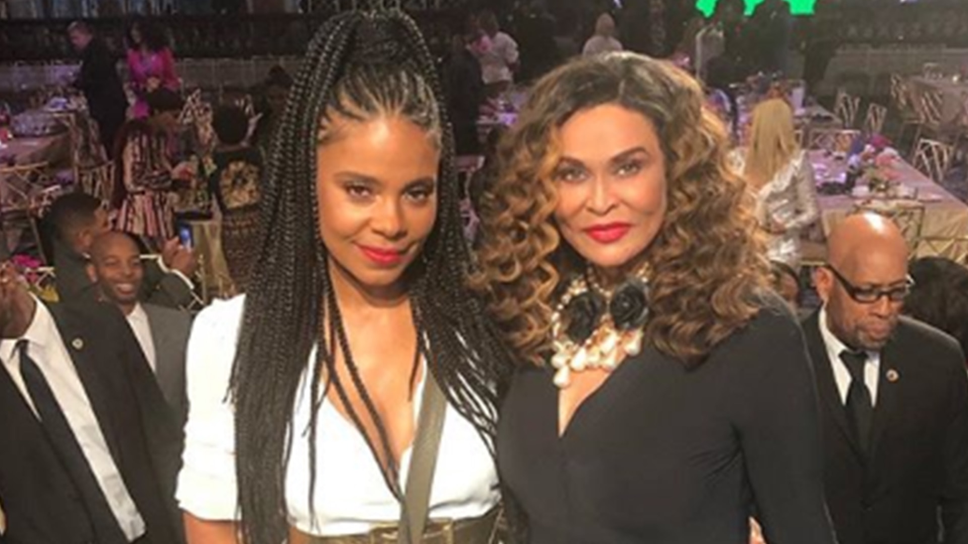 Watch Access Hollywood Interview: What Drama? Beyoncé's Mom Buddies Up