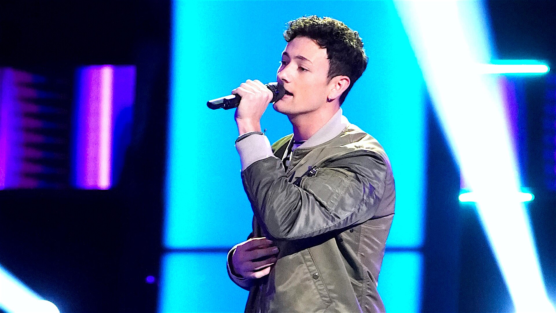 Watch The Voice Highlight: Anthony Ortiz - Blind Auditions - NBC.com