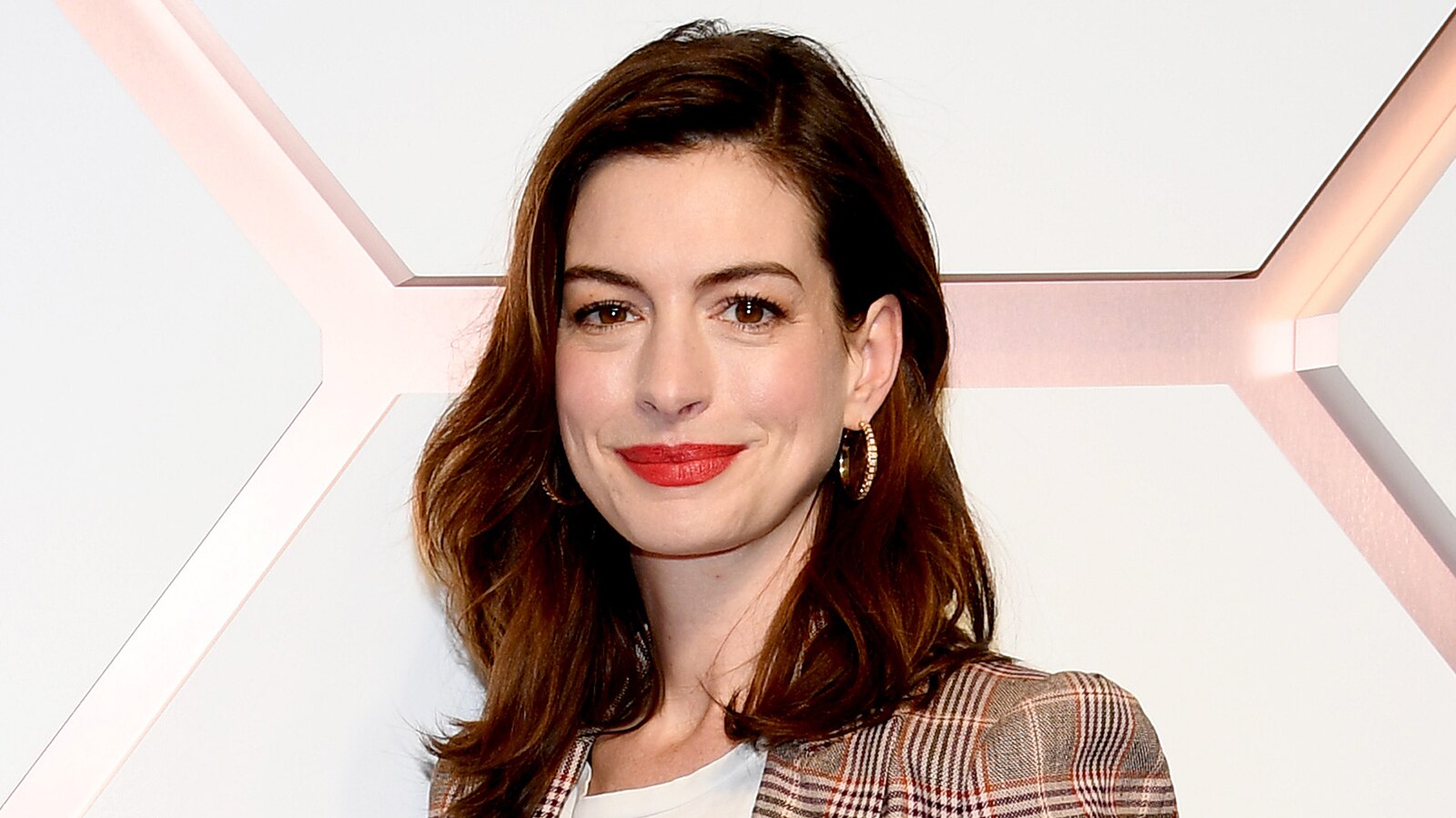 Watch Access Hollywood Interview Anne Hathaway's Final Hangover Before