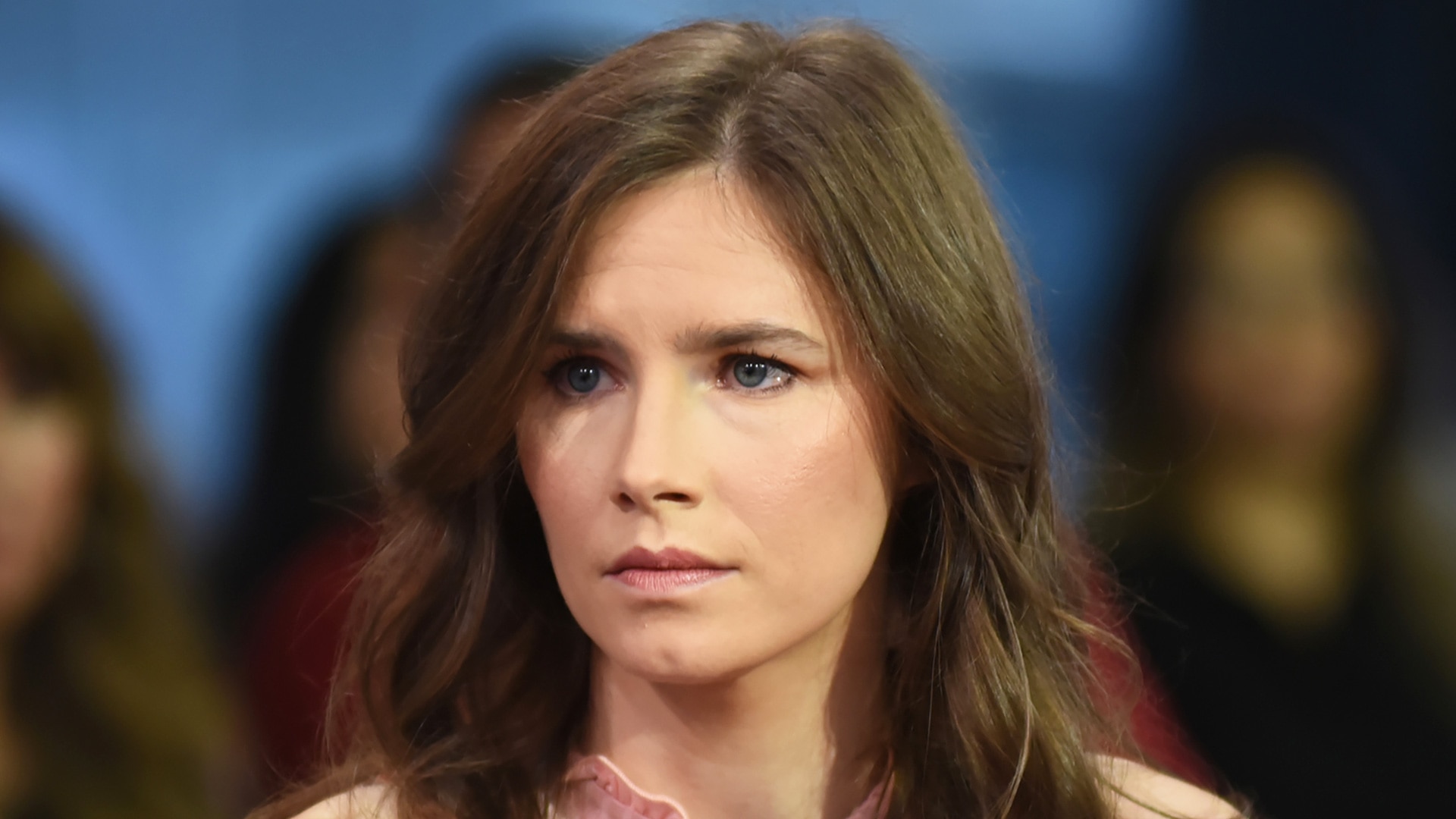 Watch Access Hollywood Interview Amanda Knox Will Return To Italy For
