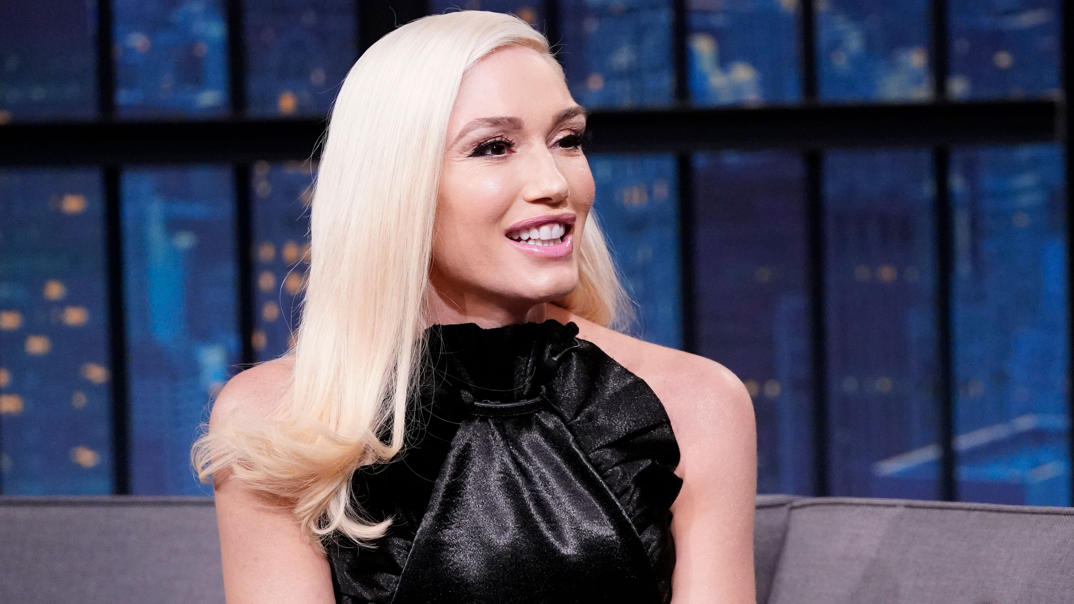 Watch Late Night With Seth Meyers Interview Gwen Stefani Plans On Beating Blake Shelton On This