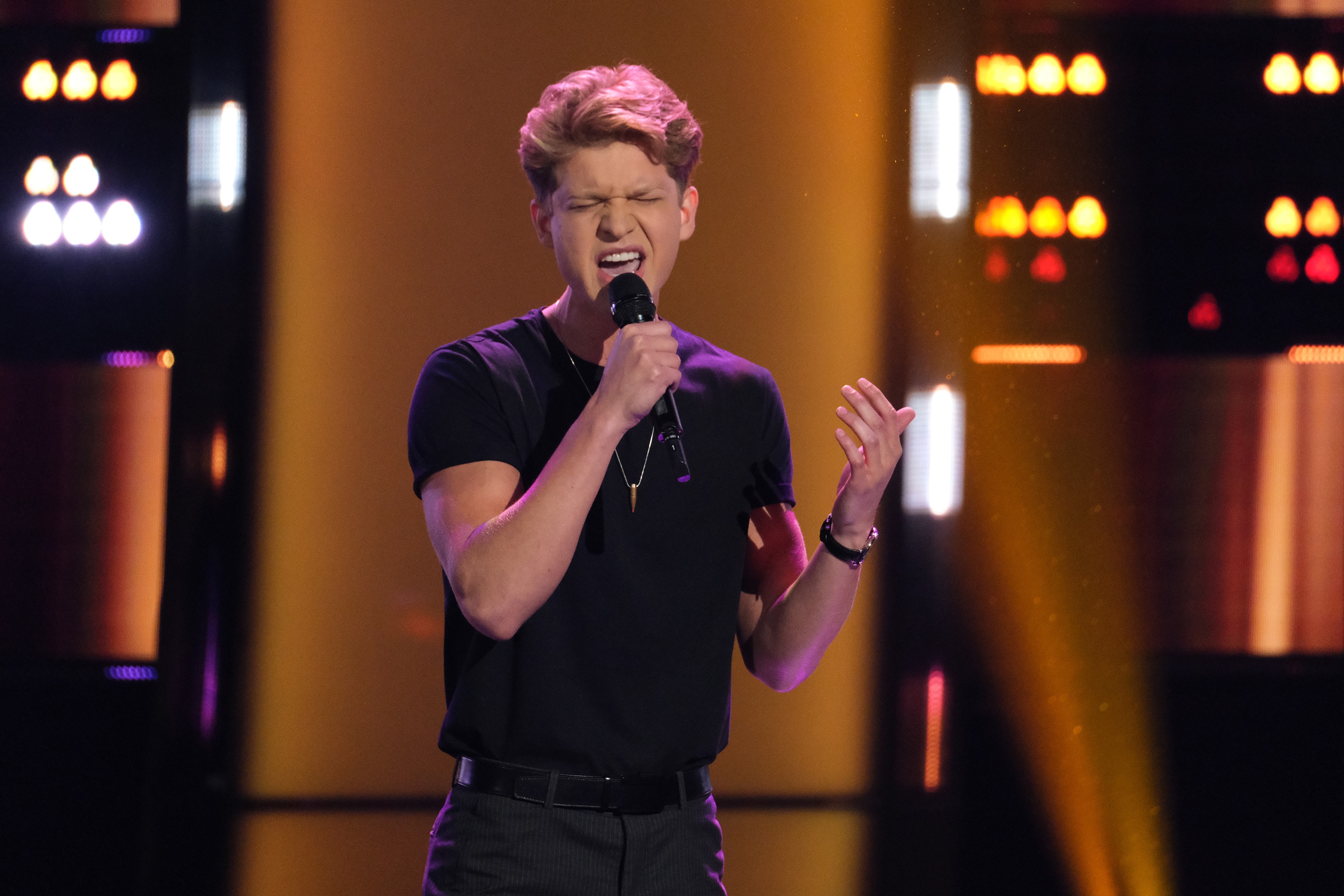 The Voice The Blind Auditions Season Premiere Photo 3349339