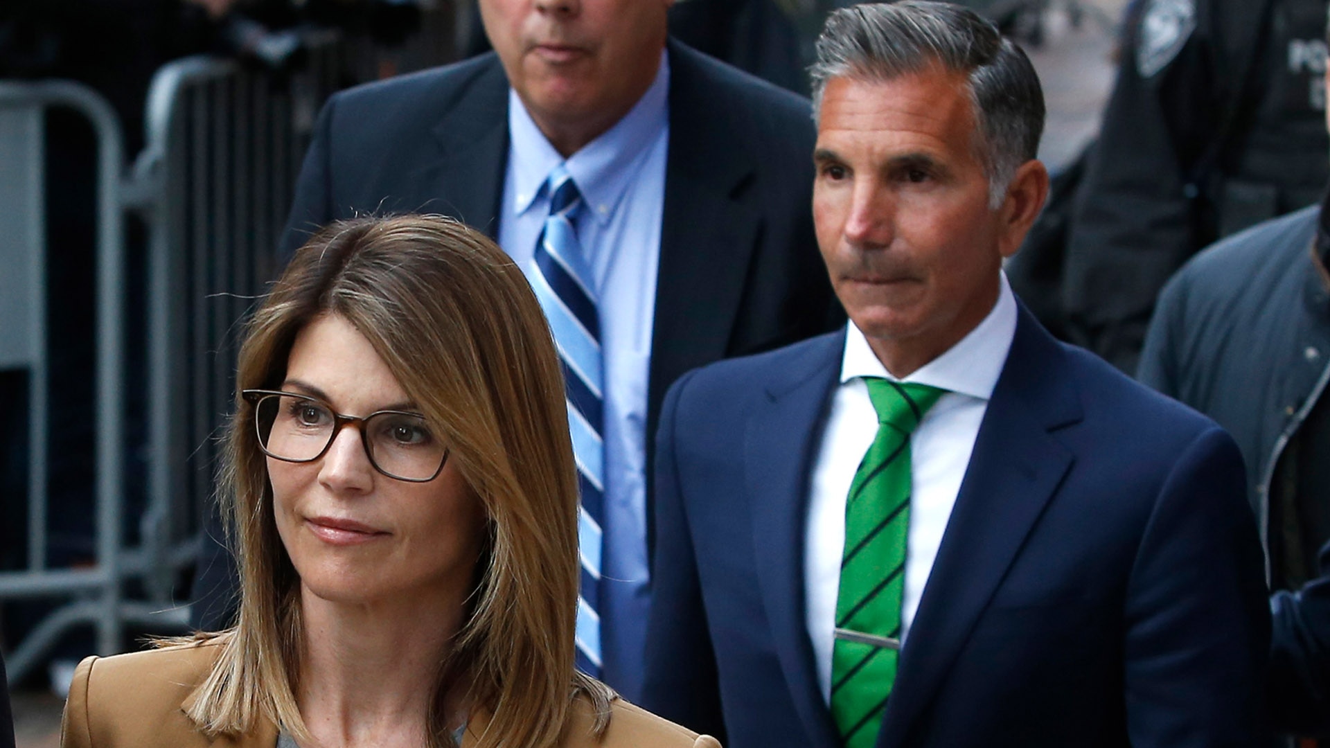 Watch Access Hollywood Interview: Lori Loughlin's Husband ...