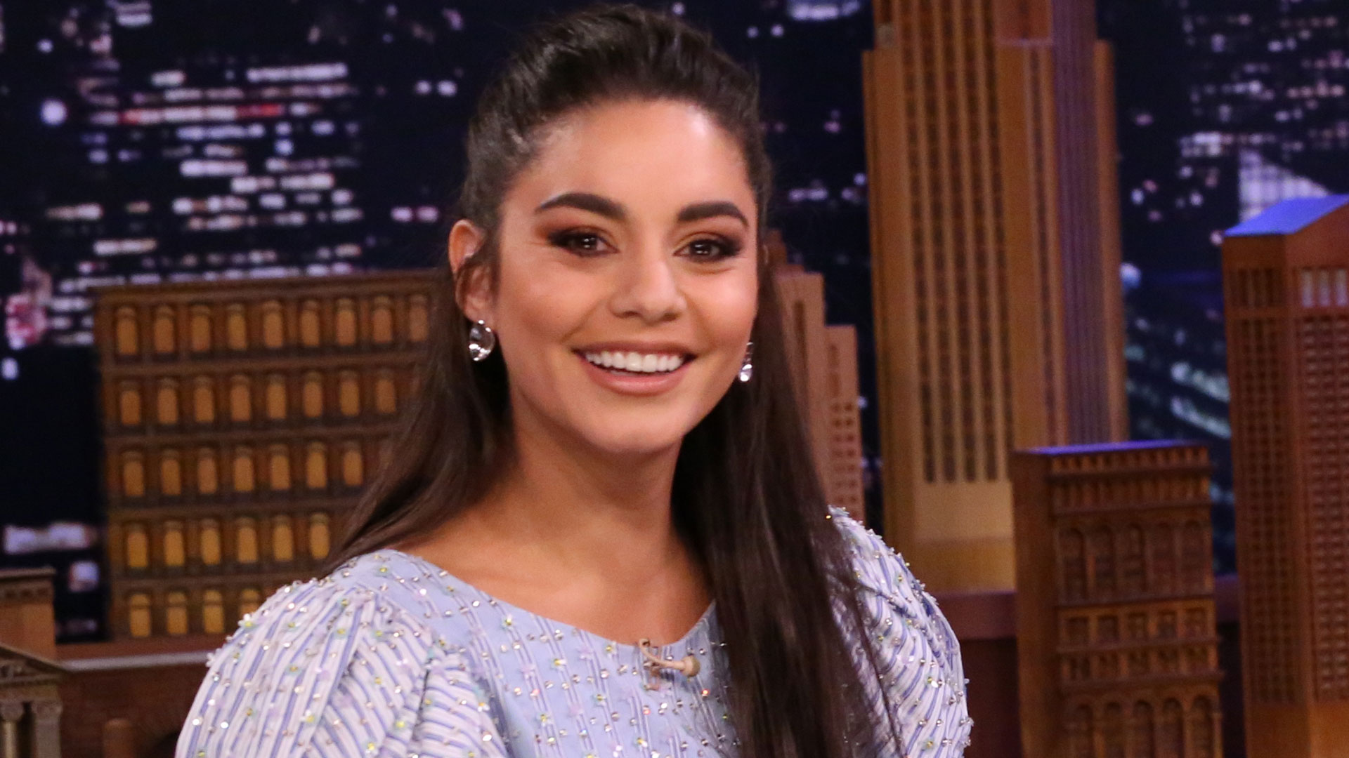 Watch The Tonight Show Starring Jimmy Fallon Interview: Vanessa Hudgens